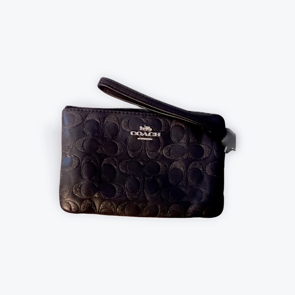 Coach Handbags - Coach Wristlet
